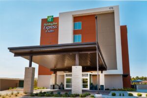 6. Holiday Inn Express & Suites Las Vegas, E Tropicana by IHG