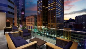 6. Joinery Hotel Pittsburgh, Curio Collection by Hilton
