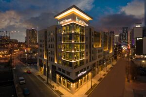 8. Hyatt House Nashville Downtown : Convention Center