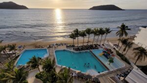 8. Viaggio Resort Mazatlán