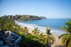 best resorts in Ixtapa Mexico