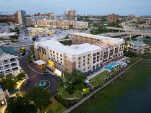 4. Hilton Garden Inn Charleston Waterfront:Downtown
