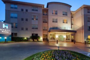 8. HYATT House Houston Galleria